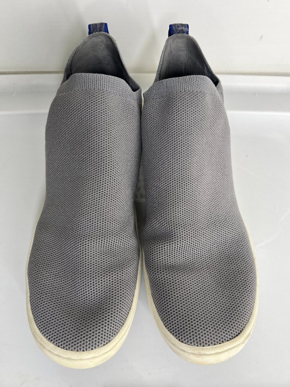 L.L. Bean Women's Size 8 Sneakers Gray Slip On Knit -- 515734
